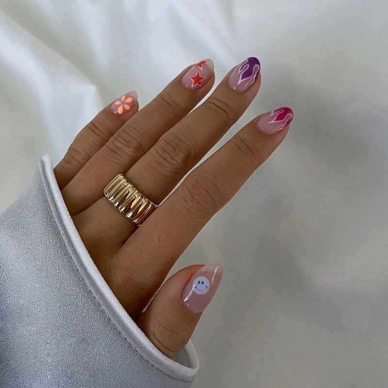 Anello in lega dorata con finitura scanalata - Aureen