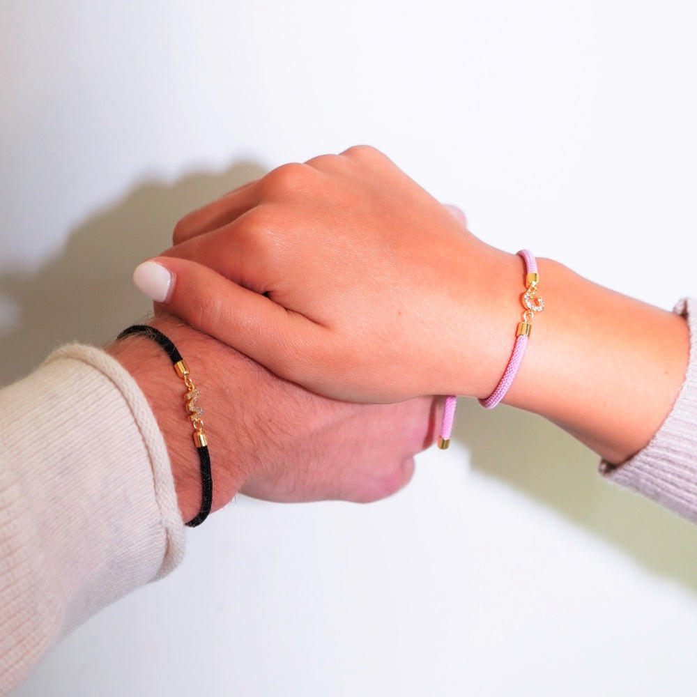 Bracciale Unisex con Corda Regolabile e Lettera Iniziale - Halimah