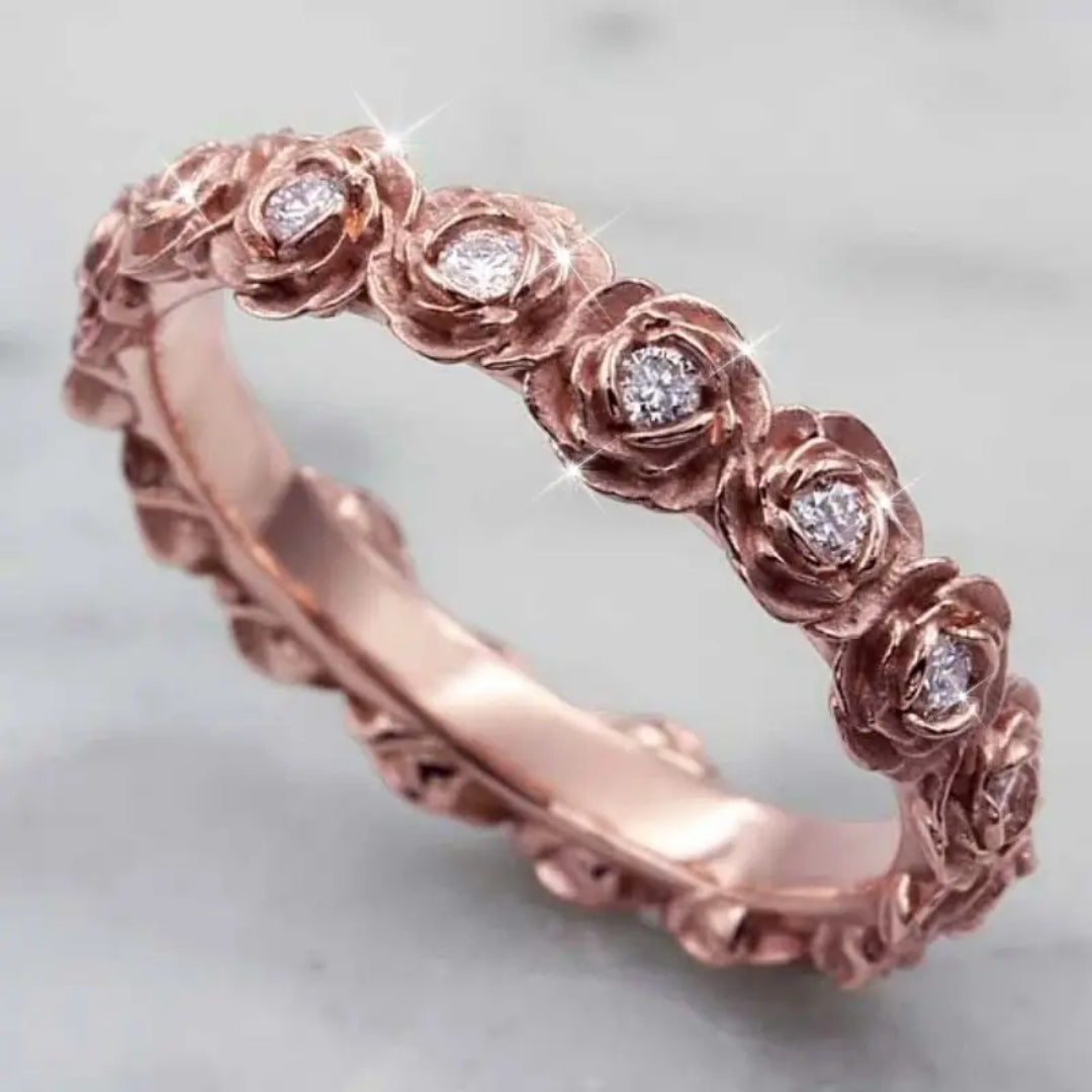 Anello con zirconi a forma di fiore di rosa - Lia