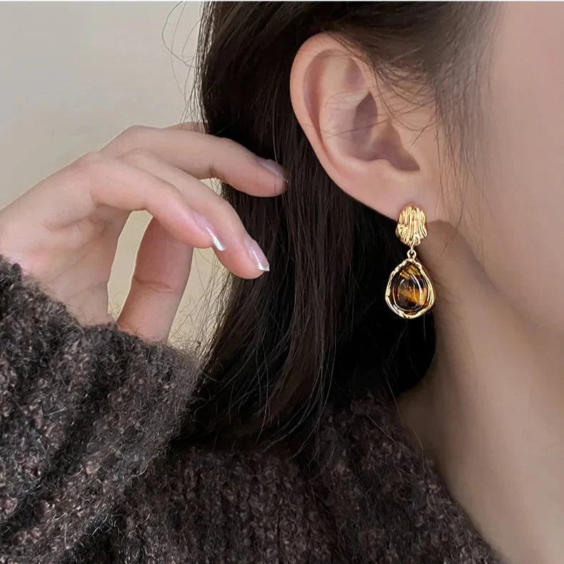 Orecchini con perno in fusione d'ambra - Sabine