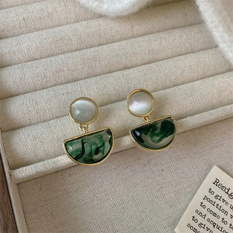 Orecchini con perla a mezza luna - Tahlia