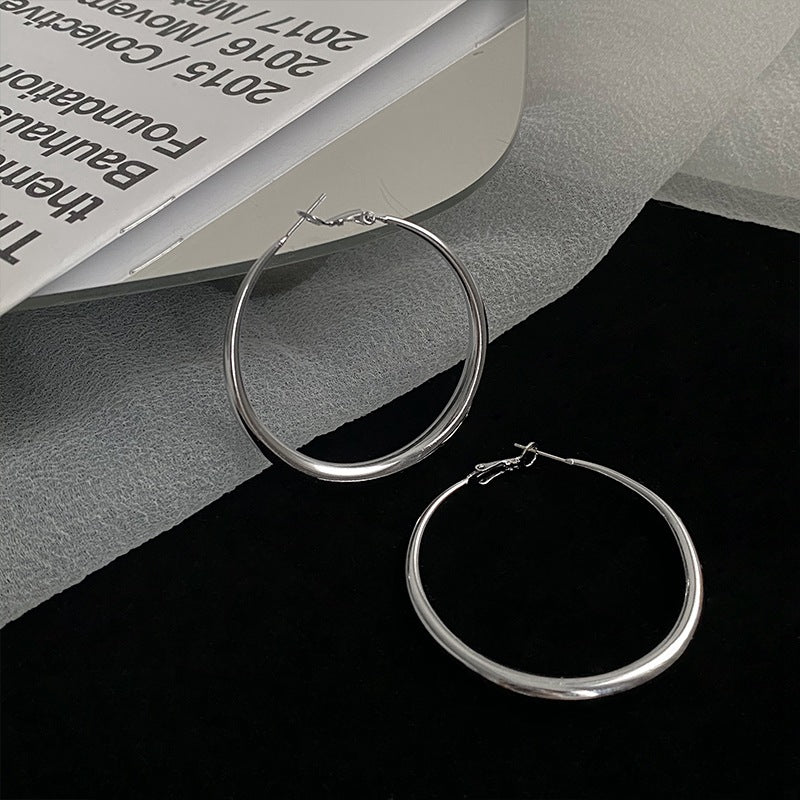 Orecchini a cerchio Bold Loop - Darya