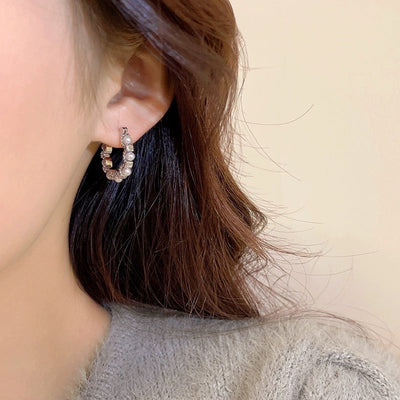 Orecchini a cerchio con pavé di perle - Kalindi