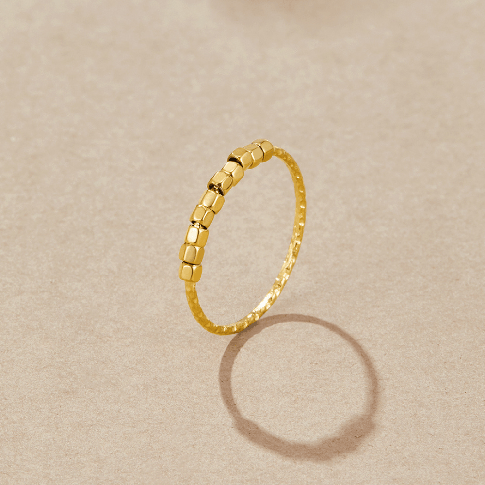 Anello in lega dorata con perline mobili - Alison