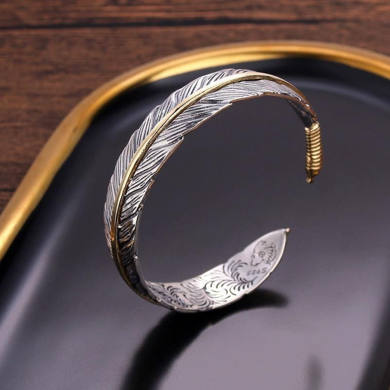 Il bracciale di piume del tesoro norvegese
